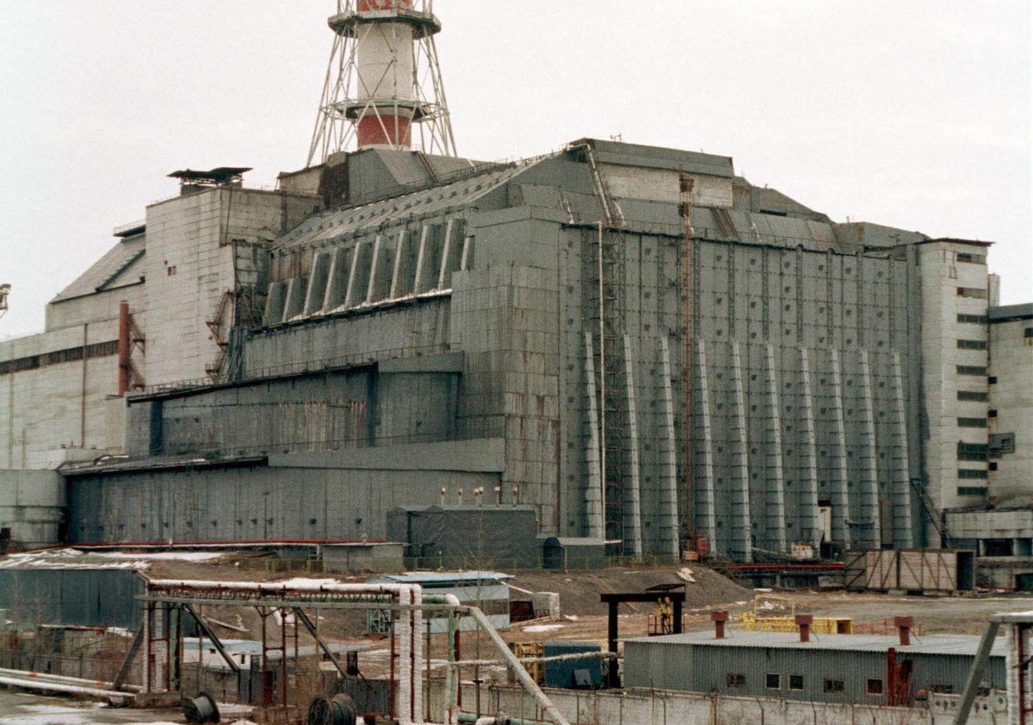 Чернобыль АЭС саркофаг